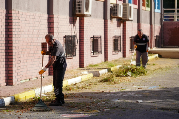 Maltepe’de 82 okulda yeni eğitim yılı hazırlığı Maltepe’de 82 okulda yeni eğitim yılı hazırlığı