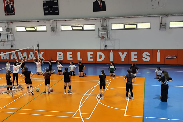 Mamak Belediyesi yaz spor okulları için kayıtlar sürüyor Mamak Belediyesi yaz spor okulları için kayıtlar sürüyor