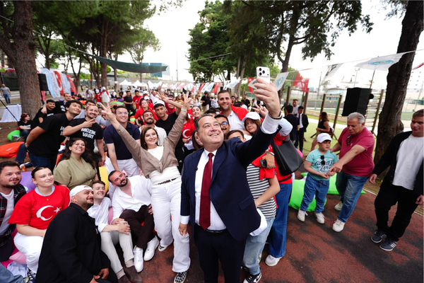 Manisa Büyükşehir Belediyesi eğitim destekleri için başvuruları başlattı Manisa Büyükşehir Belediyesi eğitim destekleri için başvuruları başlattı