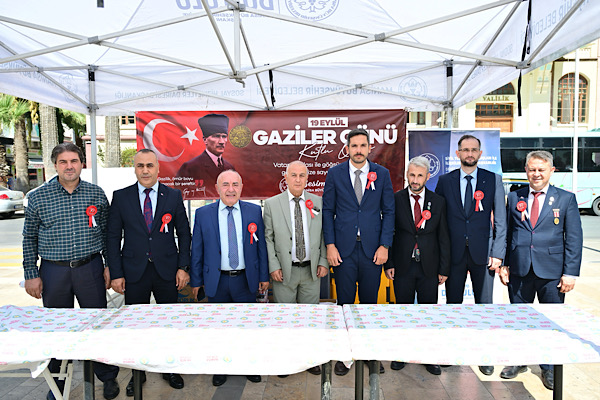 Manisa’da 19 Eylül Gaziler Günü programlarla anıldı Manisa’da 19 Eylül Gaziler Günü programlarla anıldı
