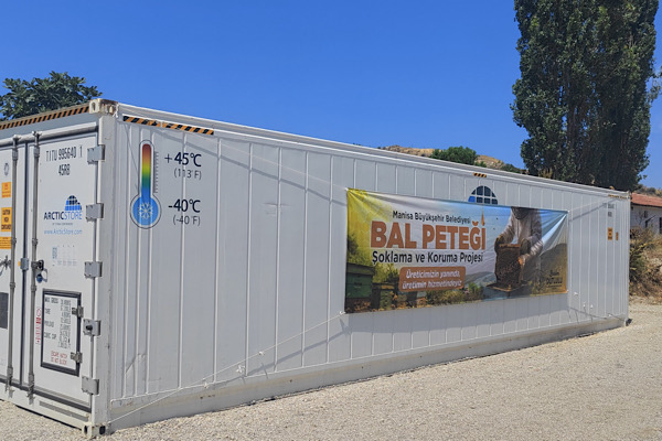 Manisa’da bal petekleri büyük balmumu güvesine karşı şoklanacak Manisa’da bal petekleri büyük balmumu güvesine karşı şoklanacak