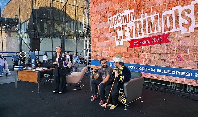 “Mecnun Çevrim Dışı" ile tiyatro heyecanı başlıyor “Mecnun Çevrim Dışı" ile tiyatro heyecanı başlıyor