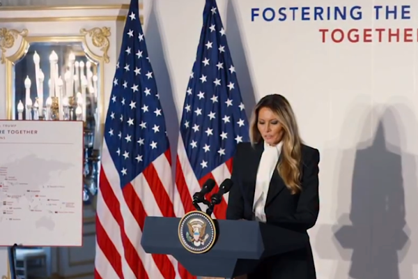 Melania Trump, Rusya ve Ukrayna arasında Oleşki için ateşkes sağlandığını duyurdu Melania Trump, Rusya ve Ukrayna arasında Oleşki için ateşkes sağlandığını duyurdu