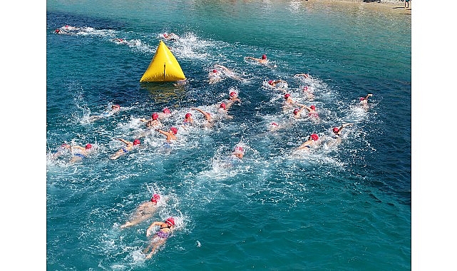 Memorial Sağlık Grubu ve Türkiye Yüzme Federasyonu Bodrum'da İkinci Kez Sağlığa Kulaç Attı Memorial Sağlık Grubu ve Türkiye Yüzme Federasyonu Bodrum'da İkinci Kez Sağlığa Kulaç Attı
