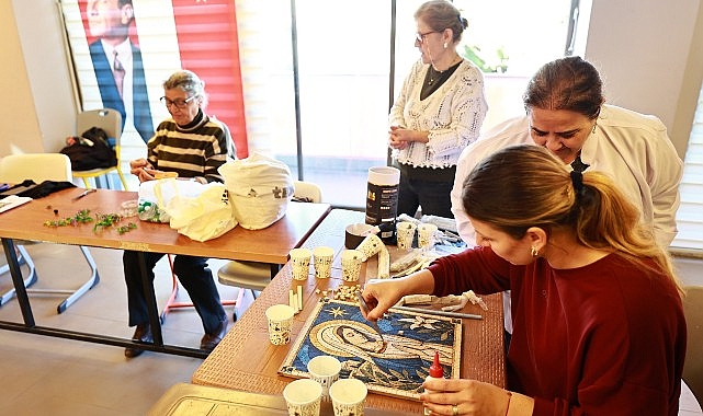 Meslek Fabrikası ile Atıklar Değerleniyor, Tarih Objelerle Canlanıyor Meslek Fabrikası ile Atıklar Değerleniyor, Tarih Objelerle Canlanıyor
