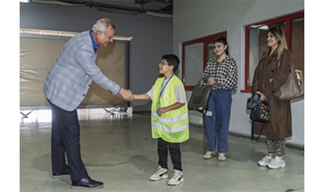 Metro sevgisi boyundan büyük Metro sevgisi boyundan büyük