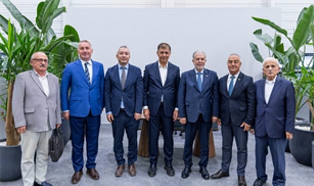 Mezar yapım hizmetlerini standarda bağlayacak iş birliği protokolü imzalandı Mezar yapım hizmetlerini standarda bağlayacak iş birliği protokolü imzalandı