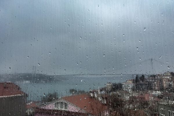 MGM'den Marmara'nın doğusu için şiddetli yağış uyarısı MGM'den Marmara'nın doğusu için şiddetli yağış uyarısı