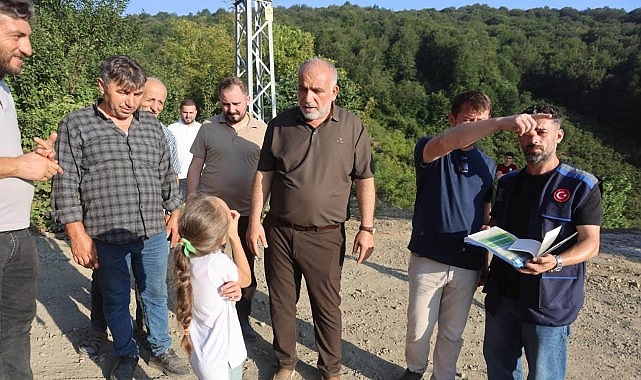 Minik Aysima İstedi, Başkan Sandıkçı Yaptı Minik Aysima İstedi, Başkan Sandıkçı Yaptı