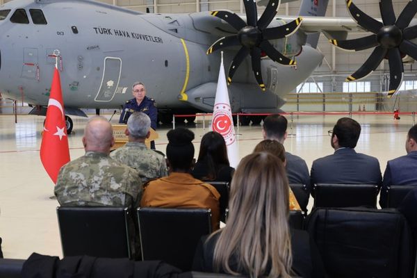 MSB: HÜRKUŞ-II ve Tekerlekli Silah Taşıyıcı Araçların kabul faaliyetleri tamamlandı MSB: HÜRKUŞ-II ve Tekerlekli Silah Taşıyıcı Araçların kabul faaliyetleri tamamlandı
