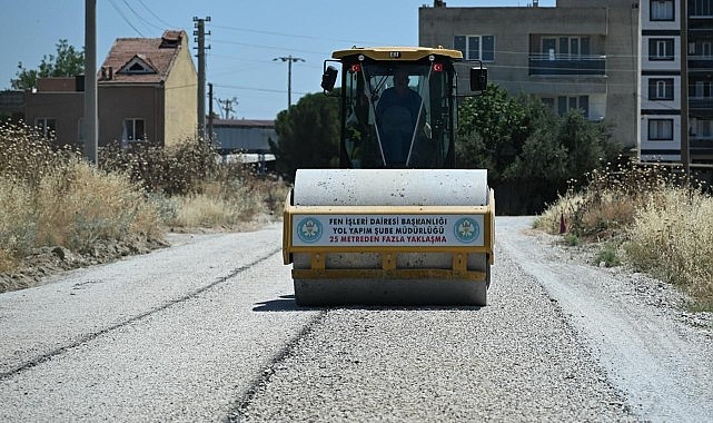 Muradiye ve Karaali'de Asfalt Çalışmaları Hız Kesmeden Sürüyor Muradiye ve Karaali'de Asfalt Çalışmaları Hız Kesmeden Sürüyor