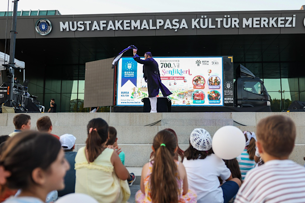 Mustafakemalpaşa’da Bursa’nın fethinin 700. yılı coşkusu Mustafakemalpaşa’da Bursa’nın fethinin 700. yılı coşkusu