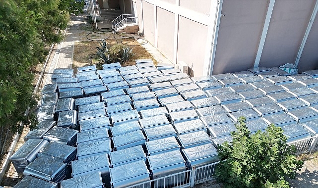 Narlıdere Belediyesi'nden Çevre Temizliği İçin 200 Yeni Çöp Konteyneri Narlıdere Belediyesi'nden Çevre Temizliği İçin 200 Yeni Çöp Konteyneri