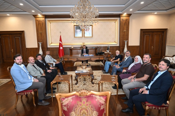 Necip Fazıl Kısakürek AİHL Danışma Kurulu’ndan Vali Aktaş’a ziyaret Necip Fazıl Kısakürek AİHL Danışma Kurulu’ndan Vali Aktaş’a ziyaret