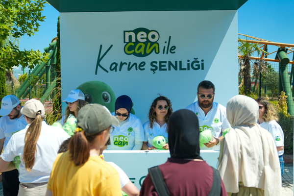 Neova Sigorta’dan karne döneminde çocuklara NeoCan’lı güvence deneyimi Neova Sigorta’dan karne döneminde çocuklara NeoCan’lı güvence deneyimi