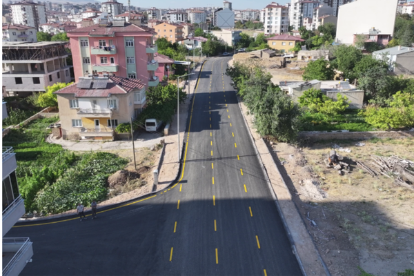 Niğde'de asfalt çalışmaları sürüyor Niğde'de asfalt çalışmaları sürüyor