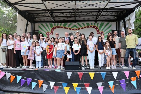 Nilüfer’in çocukları sanatla buluştu Nilüfer’in çocukları sanatla buluştu