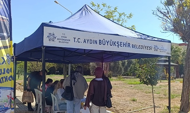 Öğrencilerden AYKART'a Yoğun İlgi Öğrencilerden AYKART'a Yoğun İlgi
