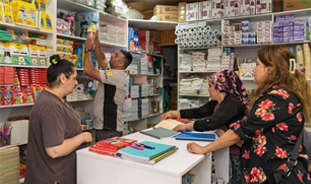 Öğrencilerin okul heyecanına Büyükşehir'den 100 milyon liralık destek Öğrencilerin okul heyecanına Büyükşehir'den 100 milyon liralık destek