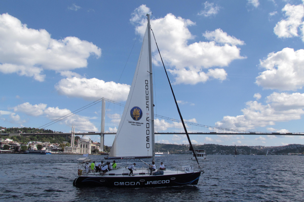 OMODA JAECOO’nun genç yelkencileri Bosphorus Cup’tan kupayla döndü OMODA JAECOO’nun genç yelkencileri Bosphorus Cup’tan kupayla döndü