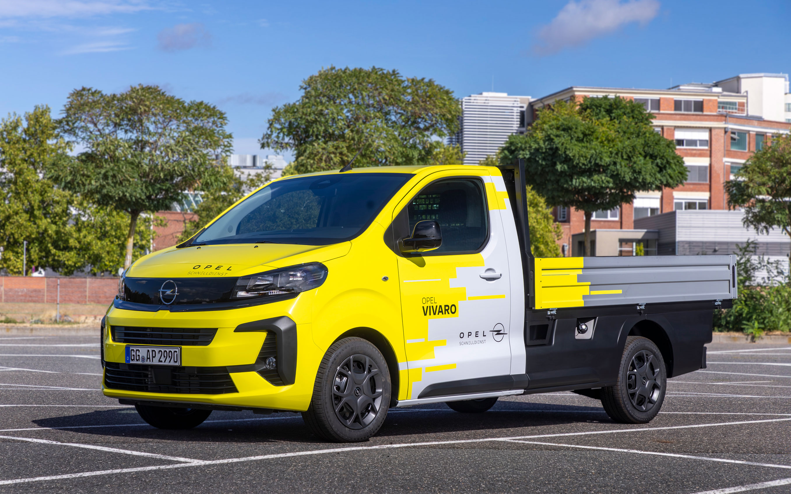 Opel Vivaro Kamyonet: Dizel motoruyla pratik, güçlü ve çok yönlü Opel Vivaro Kamyonet: Dizel motoruyla pratik, güçlü ve çok yönlü
