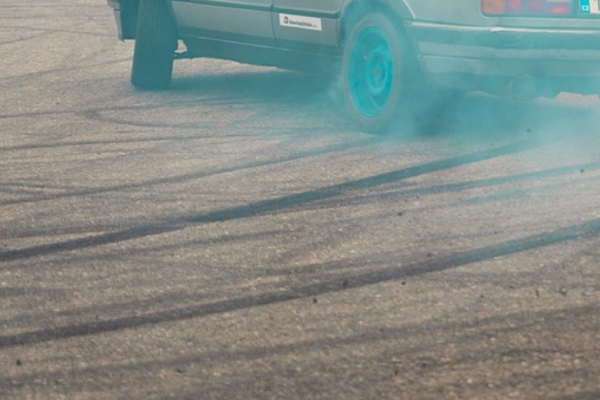Ordu’da drift atan sürücüye ceza uygulandı Ordu’da drift atan sürücüye ceza uygulandı