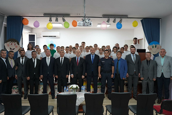 Orhangazi’de İlköğretim Haftası kutlandı Orhangazi’de İlköğretim Haftası kutlandı
