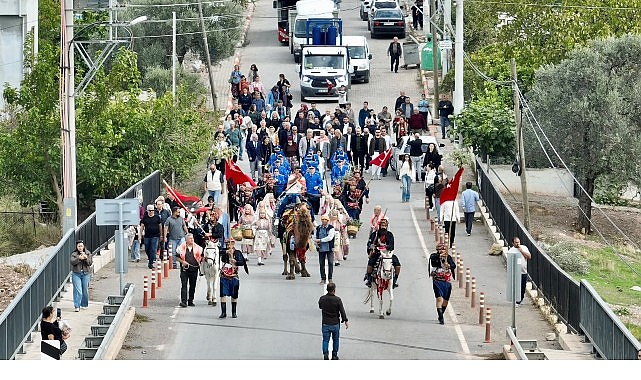 Orhanlı'da 3. Erkence Zeytin Festivali coşkuyla başladı Orhanlı'da 3. Erkence Zeytin Festivali coşkuyla başladı