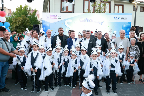 Osmangazi’de 200 çocuk için sünnet şöleni düzenlendi Osmangazi’de 200 çocuk için sünnet şöleni düzenlendi