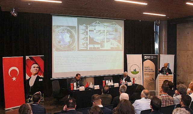 Osmangazi'de Bursa'nın Mimari Kimliğine Işık Tutan Panel Osmangazi'de Bursa'nın Mimari Kimliğine Işık Tutan Panel