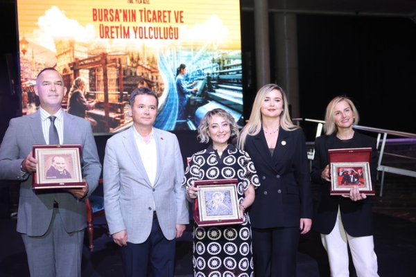 Osmangazi’de Bursa’nın ticaret ve üretim geçmişi ele alındı Osmangazi’de Bursa’nın ticaret ve üretim geçmişi ele alındı