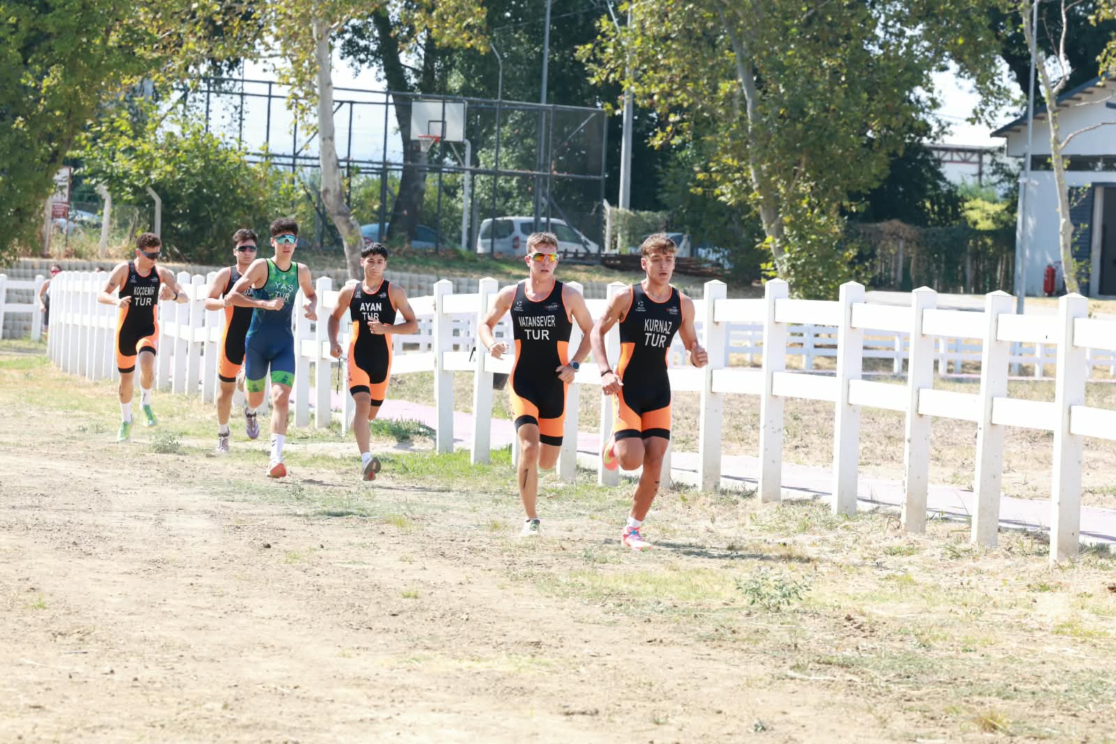 Osmangazi’de gençler duatlon yarışında ter döktü Osmangazi’de gençler duatlon yarışında ter döktü