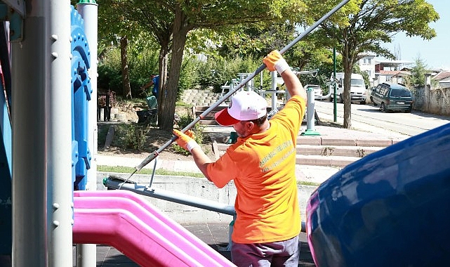 Osmangazi'de Parklara Yeni Bir Soluk Osmangazi'de Parklara Yeni Bir Soluk
