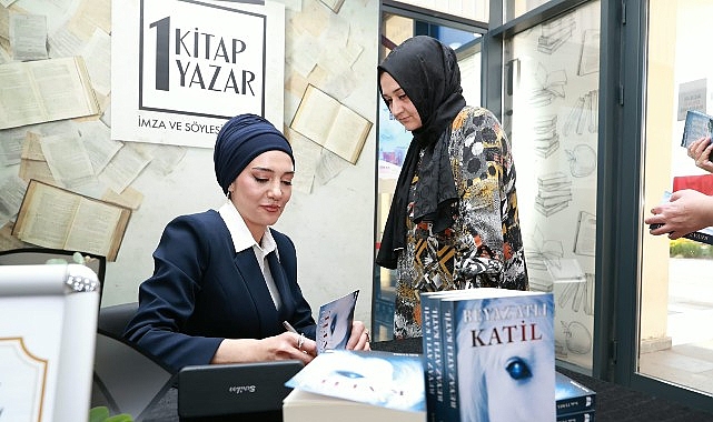 Osmangazi'de Yazarları Okurlarıyla Bir Araya Getiren Buluşmalar Osmangazi'de Yazarları Okurlarıyla Bir Araya Getiren Buluşmalar
