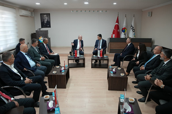 Özdağ, Aydın Sanayi Odası’nı ziyaret etti Özdağ, Aydın Sanayi Odası’nı ziyaret etti
