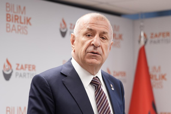 Özdağ: Türk, Kürt, Zaza kardeştir, öz kardeştir; PKK alçak ve kalleştir Özdağ: Türk, Kürt, Zaza kardeştir, öz kardeştir; PKK alçak ve kalleştir