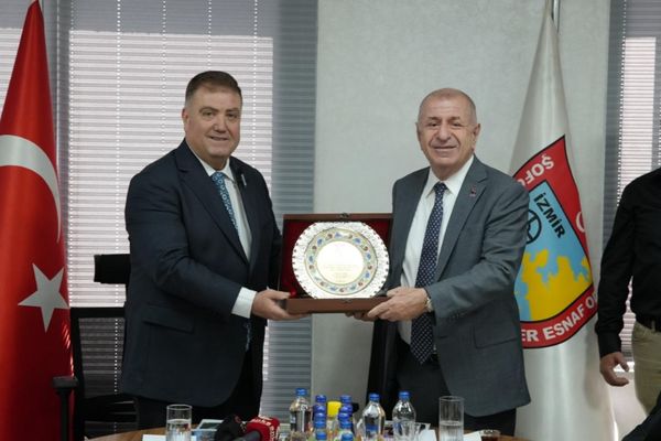 Özdağ: Türkiye üretim ekonomisine geçmek zorunda Özdağ: Türkiye üretim ekonomisine geçmek zorunda
