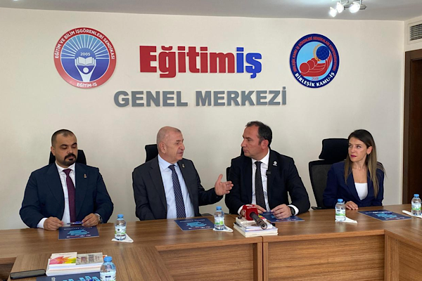 Özdağ’dan öğretmenlere çağrı: PKK affı yasasının propagandasına itiraz edin Özdağ’dan öğretmenlere çağrı: PKK affı yasasının propagandasına itiraz edin