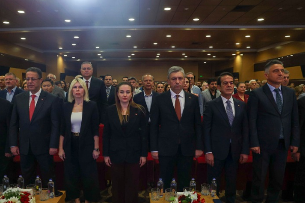 Özdemir, Antalya Su Zirvesi’ne katıldı Özdemir, Antalya Su Zirvesi’ne katıldı