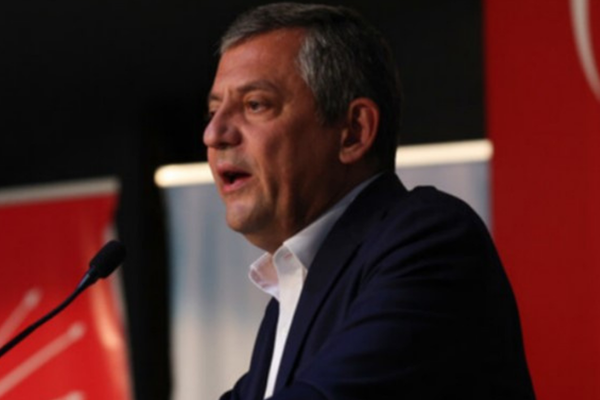 Özel, şehit aileleri ve gazilere destek için Güvenpark’taki eylemi ziyaret etti Özel, şehit aileleri ve gazilere destek için Güvenpark’taki eylemi ziyaret etti