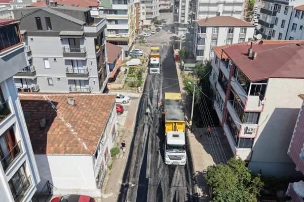 Özgürlük Mahallesi'nde 4 bin ton asfalt serimi tamamlandı Özgürlük Mahallesi'nde 4 bin ton asfalt serimi tamamlandı