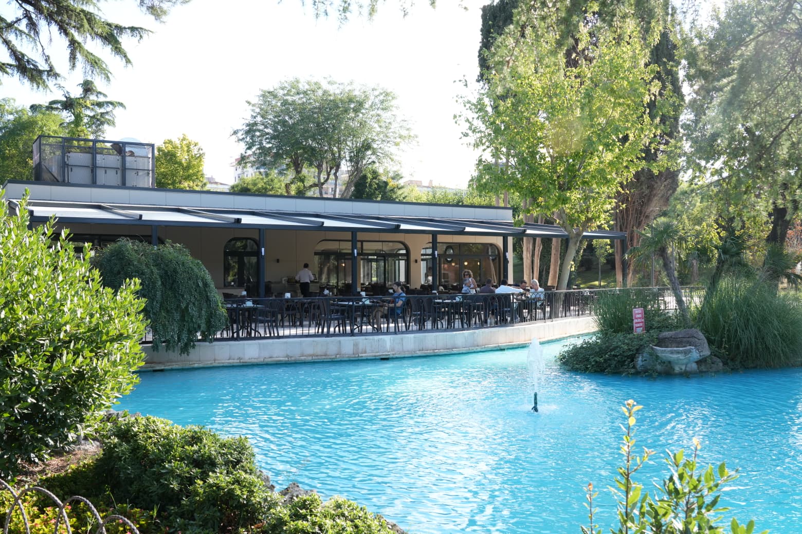 Özgürlük Parkı Khalkedon restoranı hizmete açıldı Özgürlük Parkı Khalkedon restoranı hizmete açıldı