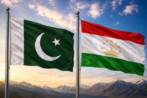 Pakistan ve Tacikistan iş birliğini genişletme mesajı verdi Pakistan ve Tacikistan iş birliğini genişletme mesajı verdi