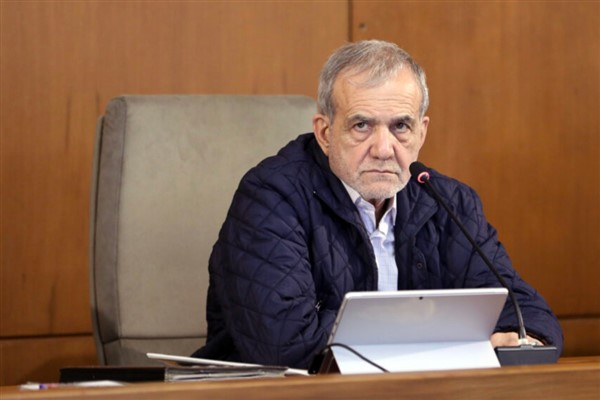 Pezeşkiyan: İran'ın geleceği İran halkı tarafından belirlenecektir Pezeşkiyan: İran'ın geleceği İran halkı tarafından belirlenecektir