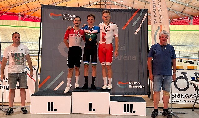Pist Bisikleti Milli Takımımız IV. Budapest GP'yi 1 altın, 3 gümüş olmak üzere 4 madalyayla tamamladı Pist Bisikleti Milli Takımımız IV. Budapest GP'yi 1 altın, 3 gümüş olmak üzere 4 madalyayla tamamladı