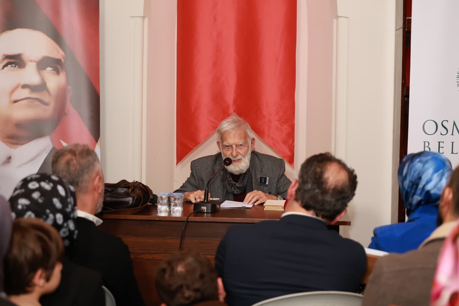 Prof. Dr. Ökten, Yahya Kemal’in fikir mirasını Osmangazi’de anlattı Prof. Dr. Ökten, Yahya Kemal’in fikir mirasını Osmangazi’de anlattı