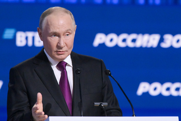 Putin: Batı, Rusya’yı suçlayarak politikalarını meşrulaştırmaya çalışıyor Putin: Batı, Rusya’yı suçlayarak politikalarını meşrulaştırmaya çalışıyor