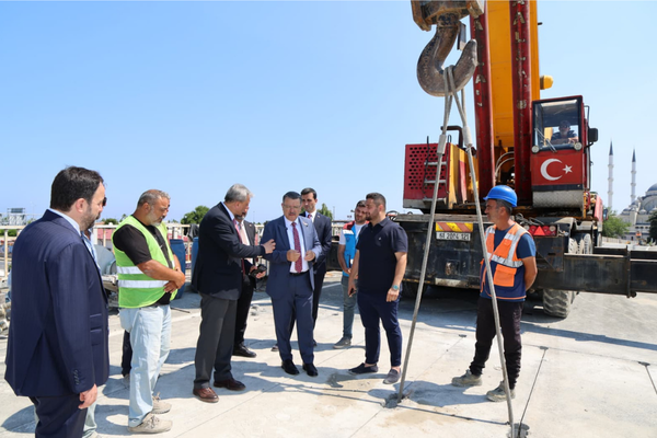 Reşadiye Viyadüğü'nde yıkım sürüyor, dönel kavşak yapılacak Reşadiye Viyadüğü'nde yıkım sürüyor, dönel kavşak yapılacak