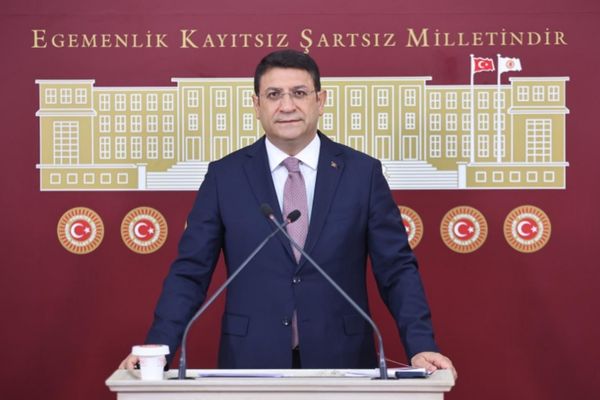 Şahin: Afet bilişim ihalesindeki gecikme Marmara depremi hazırlığını riske atıyor Şahin: Afet bilişim ihalesindeki gecikme Marmara depremi hazırlığını riske atıyor