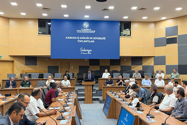 Sakarya'da kamu kurumlarına yönelik İSG Toplantısı gerçekleştirildi Sakarya'da kamu kurumlarına yönelik İSG Toplantısı gerçekleştirildi